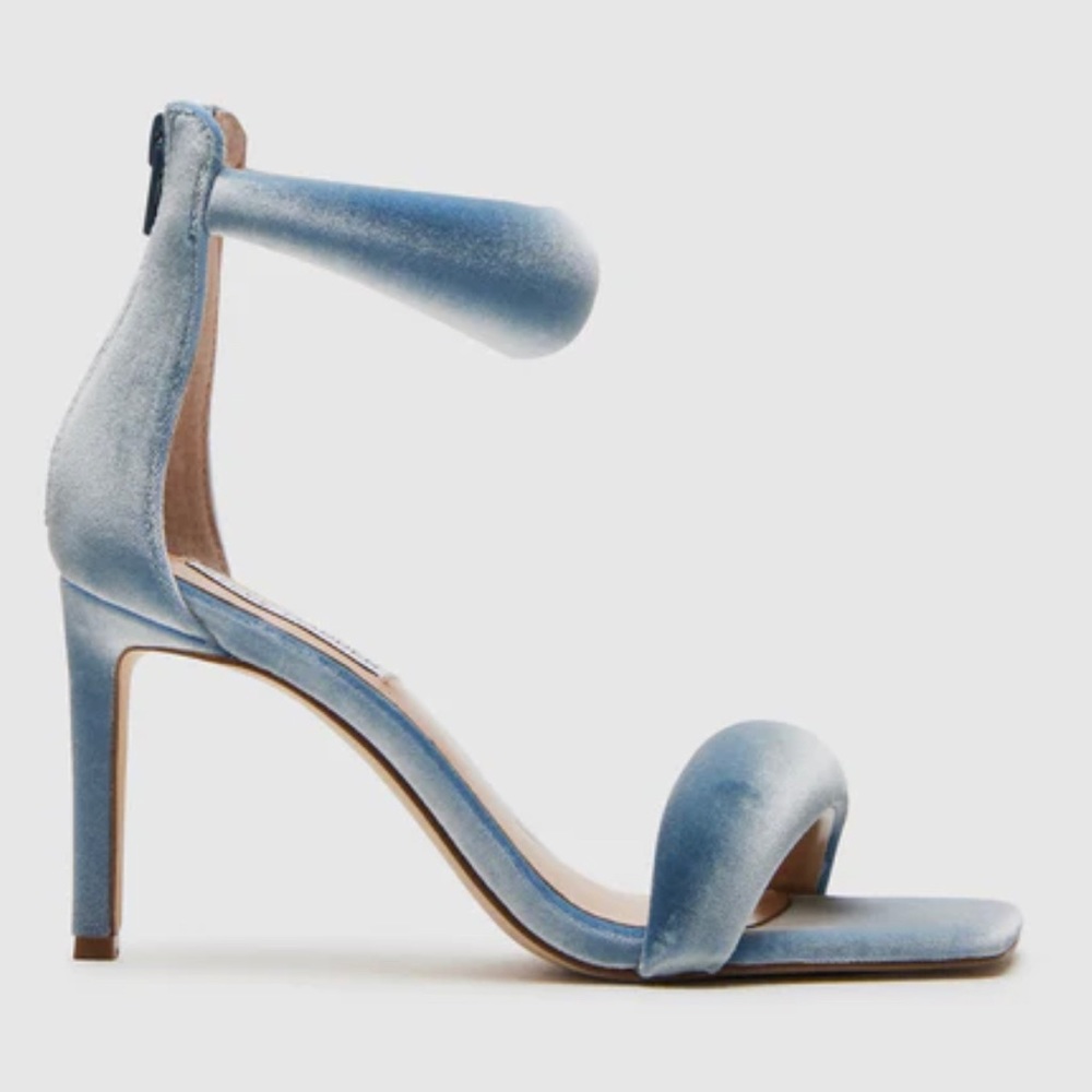 STEVE MADDEN Partay Light Blue Velvet HEELS 8.5 NIB